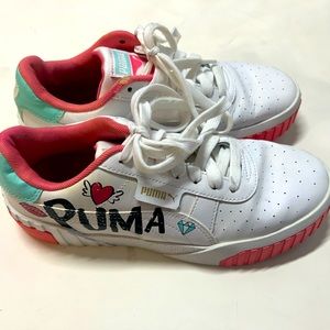 PUMA sneakers childrens size 6